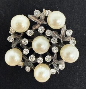 VINTAGE Faux Pearl Rhinestone Wreath Brooch Silver Tone 1950s Bridal Jewelry Pin